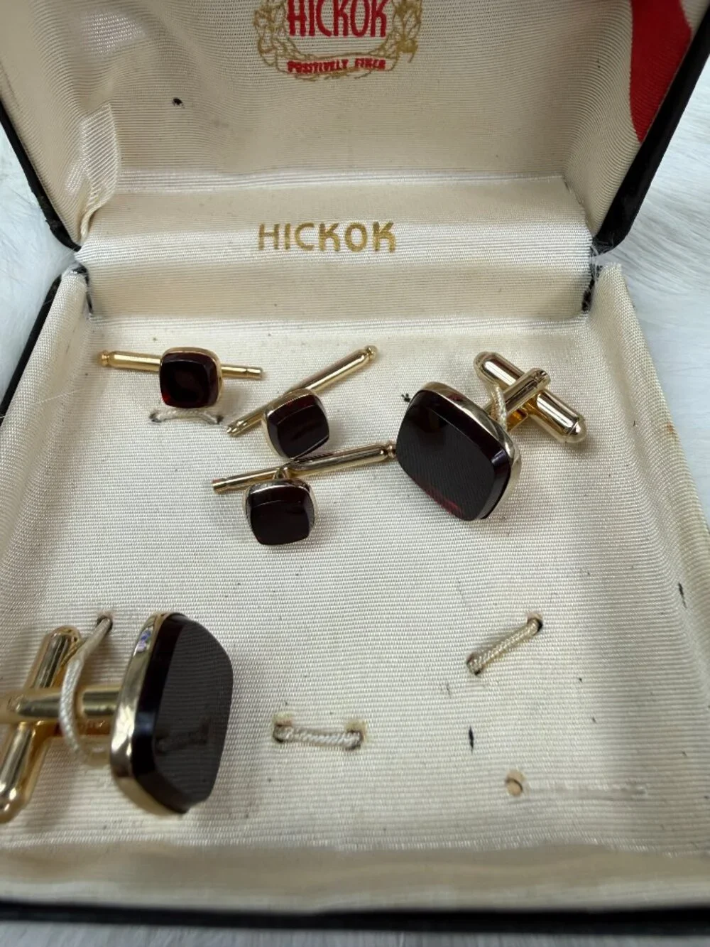 Vintage Hickok Red Glass & Gold Tone Cuff Link Box Set